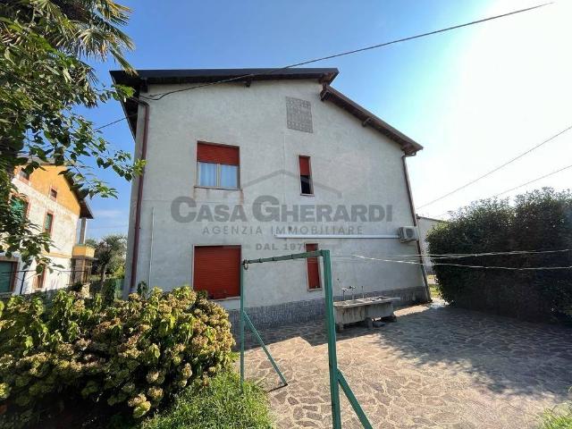 Villa Indipendente in vendita a Boltiere, Lombardia