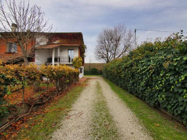 Villa Indipendente in vendita a Unione dei comuni del Sorbara, Bomporto