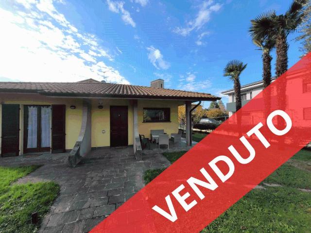 Villa Indipendente in vendita a Bonate Sopra, Lombardia