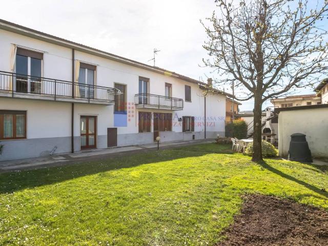 Villa Indipendente in vendita a Bonate Sopra, Lombardia