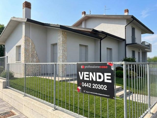 Villa Indipendente in vendita a Bonavigo, Veneto