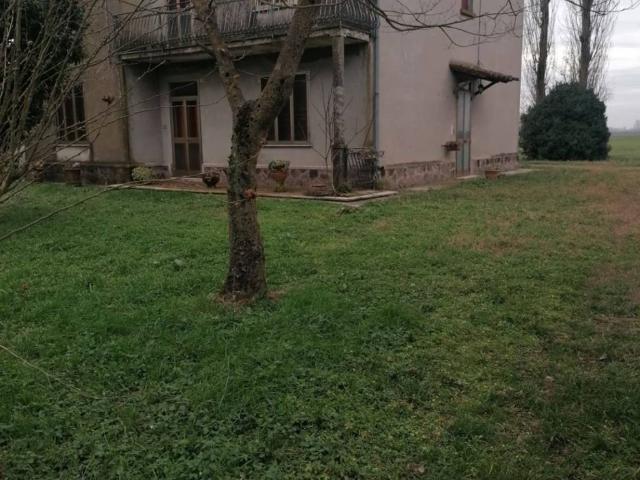 Villa Indipendente in vendita a Unione Alto Ferrarese, Bondeno