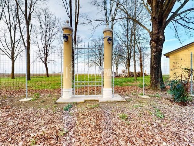 Villa Indipendente in vendita a Unione Alto Ferrarese, Bondeno