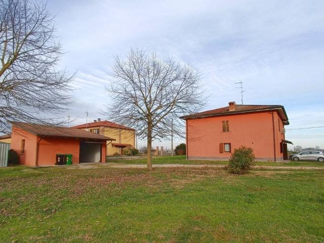 Villa Indipendente in vendita a Unione Alto Ferrarese, Bondeno