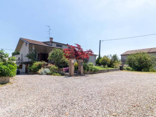 Villa Indipendente in vendita a Unione Alto Ferrarese, Bondeno