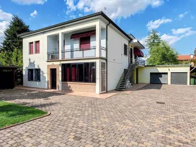 Villa Indipendente in vendita a Unione Alto Ferrarese, Bondeno