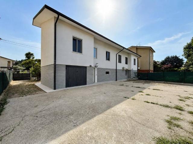 Villa Indipendente in vendita a Bonemerse, Lombardia