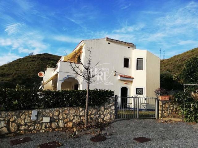 Villa Indipendente in vendita a Calabria, Cosenza