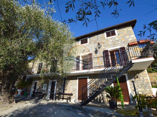Villa Indipendente in vendita a Bordighera, Liguria