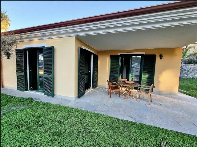Villa Indipendente in vendita a Bordighera, Liguria