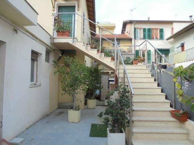 Villa Indipendente in vendita a Bordighera, Liguria