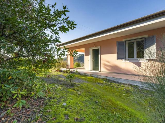 Villa Indipendente in vendita a Bordighera, Liguria