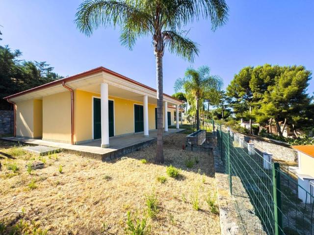 Villa Indipendente in vendita a Bordighera, Liguria