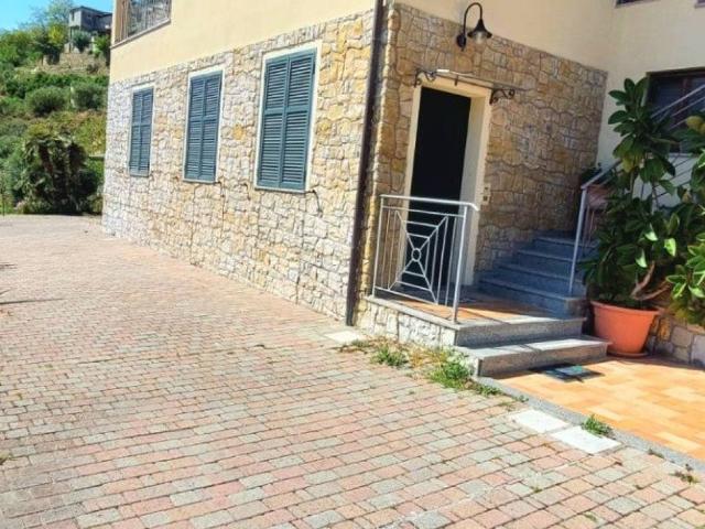 Villa Indipendente in vendita a Arziglia, Bordighera