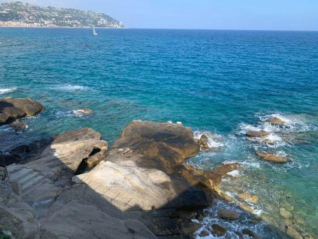 Villa Indipendente in vendita a Bordighera, Liguria