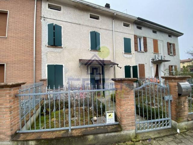 Villa Indipendente in vendita a Bassa Reggiana, Re