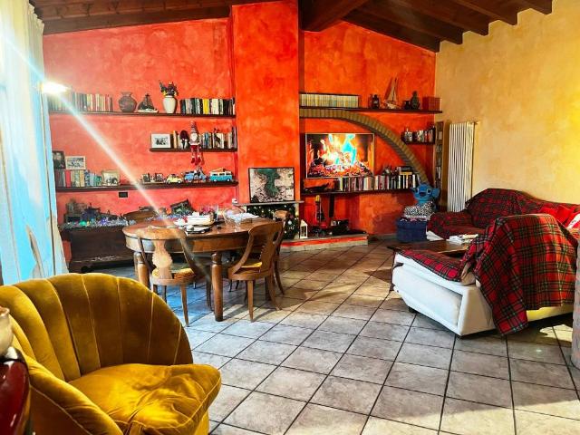 Villa Indipendente in vendita a Borgarello, Lombardia