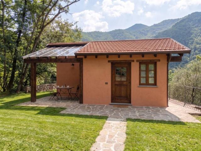 Villa Indipendente in vendita a Aquila Di Arroscia, Liguria