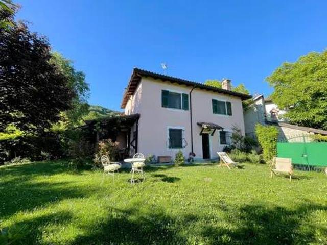 Villa Indipendente in vendita a Piemonte, Alessandria