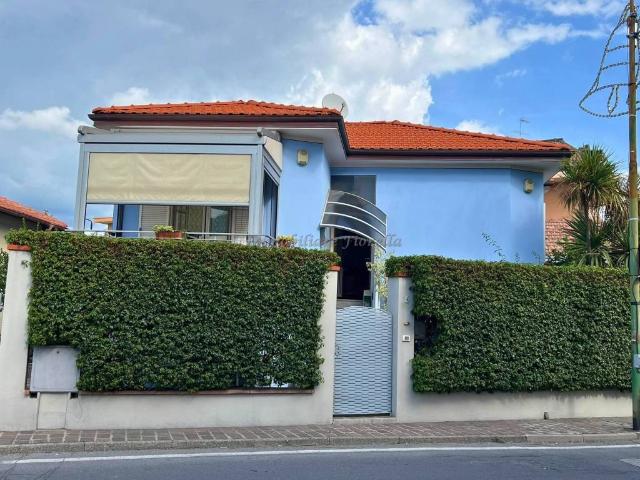 Villa Indipendente in vendita a Borghetto Santo Spirito, Liguria