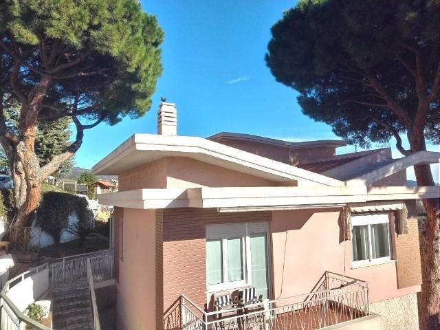 Villa Indipendente in vendita a Borghetto Santo Spirito, Liguria