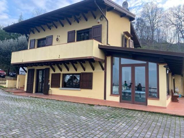 Villa Indipendente in vendita a Borghi, Reggio Emilia