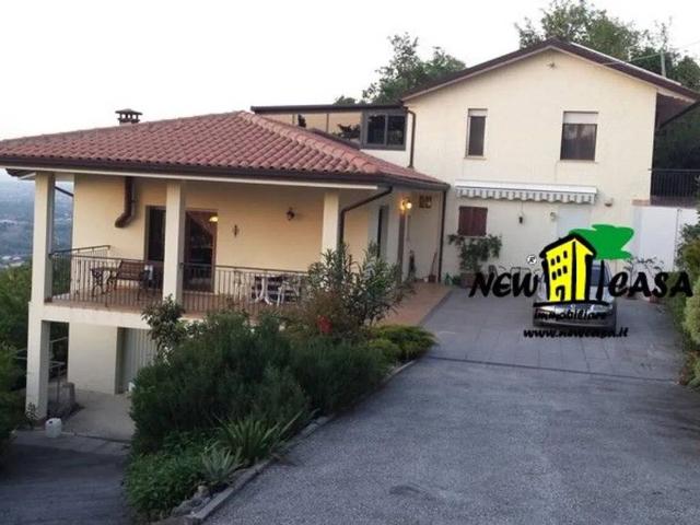 Villa Indipendente in vendita a Borghi, Reggio Emilia
