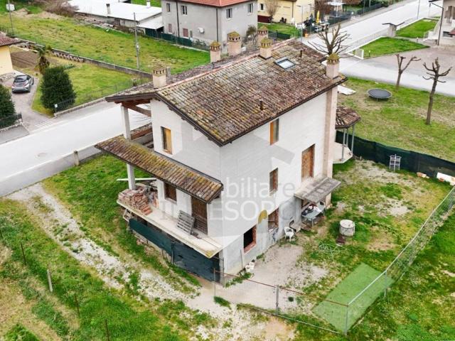 Villa Indipendente in vendita a Borghi, Reggio Emilia