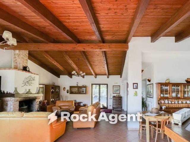 Villa Indipendente in vendita a Calabria, Catanzaro