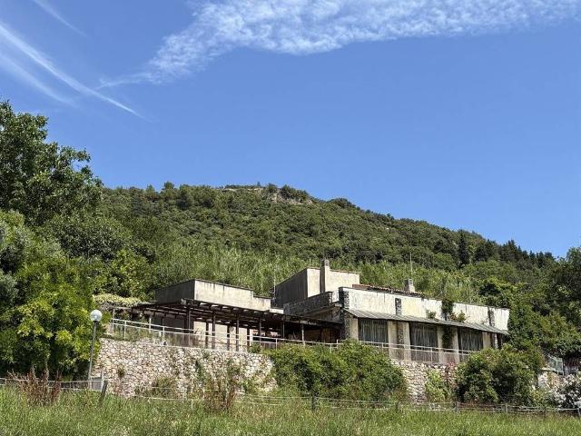 Villa Indipendente in vendita a Crosa, Borgio Verezzi