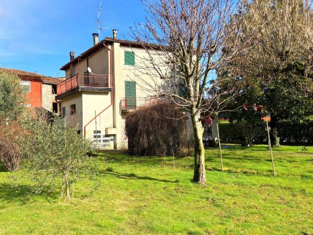Villa Indipendente in vendita a Unione dei comuni Media Valle del Serchio, Borgo A Mozzano