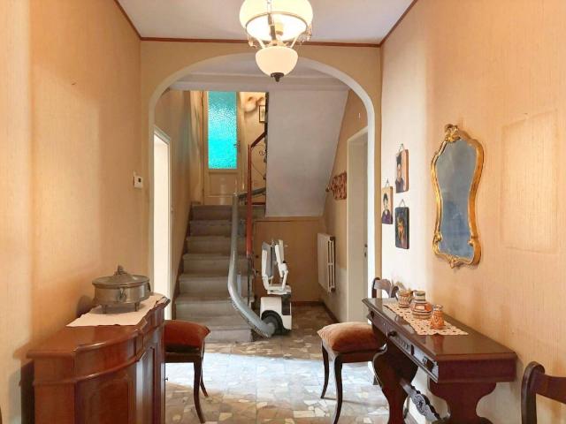 Villa Indipendente in vendita a Unione dei comuni Media Valle del Serchio, Borgo A Mozzano