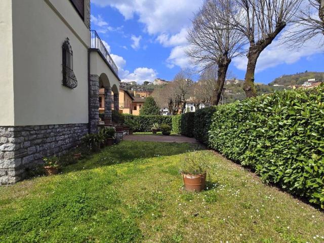 Villa Indipendente in vendita a Unione dei comuni Media Valle del Serchio, Borgo A Mozzano