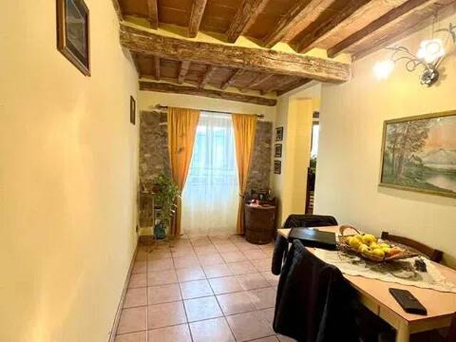 Villa Indipendente in vendita a Unione dei comuni Media Valle del Serchio, Borgo A Mozzano