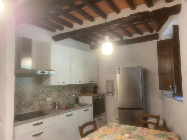 Villa Indipendente in vendita a Cune, Borgo A Mozzano