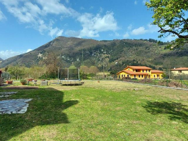 Villa Indipendente in vendita a Unione dei comuni Media Valle del Serchio, Borgo A Mozzano