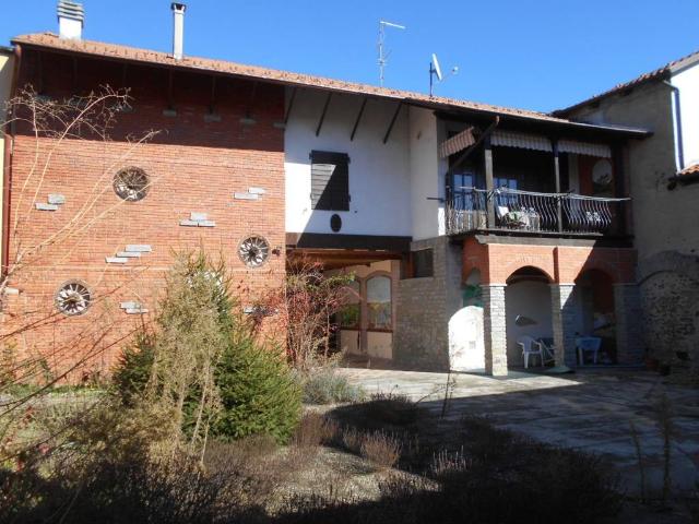 Villa Indipendente in vendita a Piemonte, Vercelli