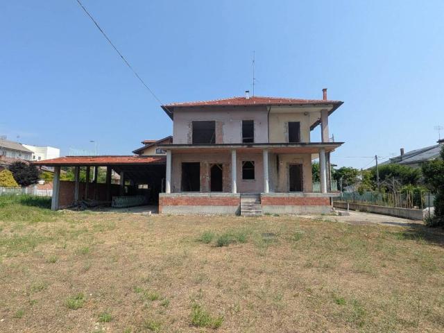 Villa Indipendente in vendita a Piemonte, Cuneo