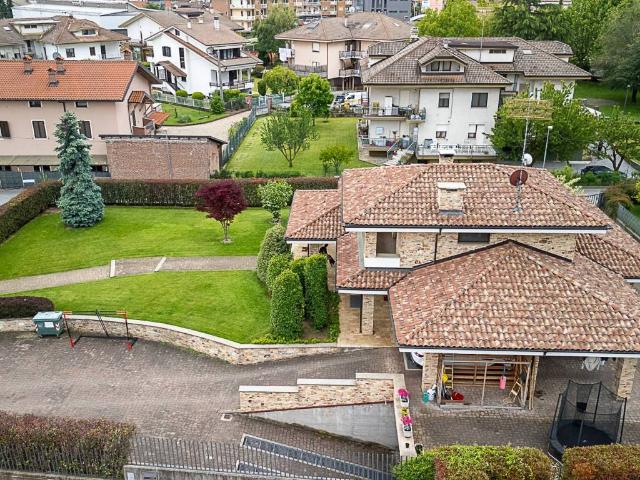 Villa Indipendente in vendita a Piemonte, Cuneo