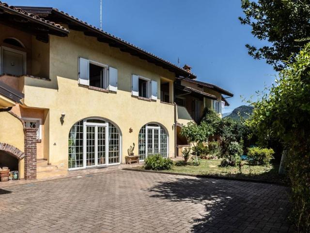Villa Indipendente in vendita a Piemonte, Cuneo