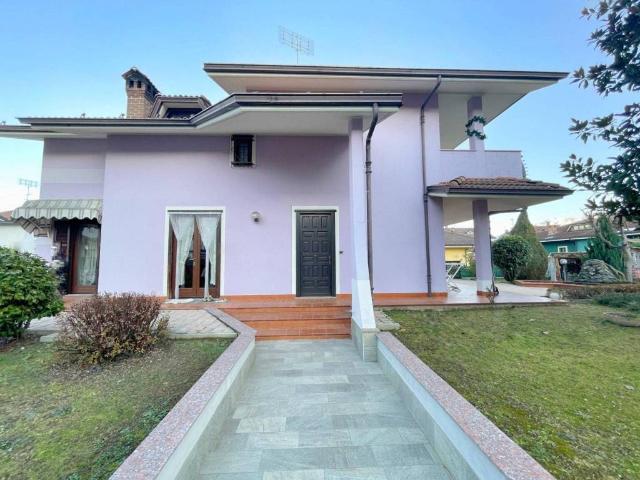 Villa Indipendente in vendita a Piemonte, Cuneo