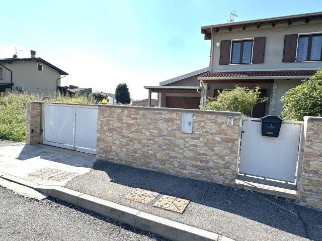 Villa Indipendente in vendita a Motella, Borgo San Giacomo