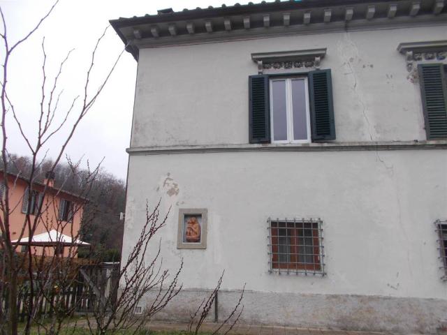Villa Indipendente in vendita a Borgo San Lorenzo, Toscana