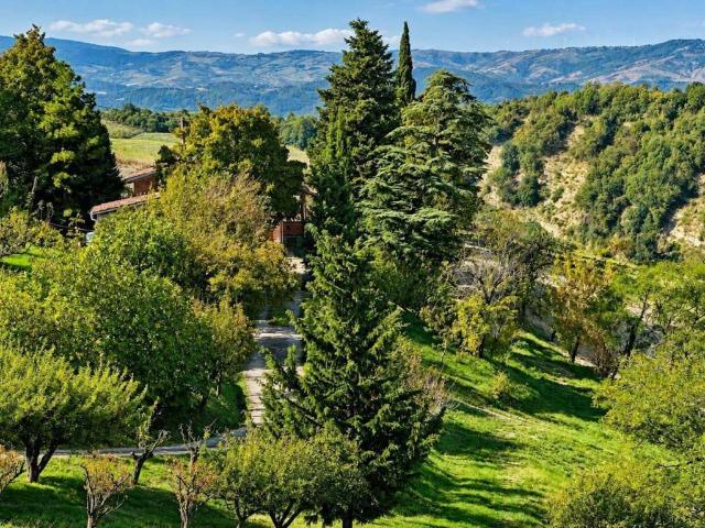 Villa Indipendente in vendita a Tossignano, Borgo Tossignano