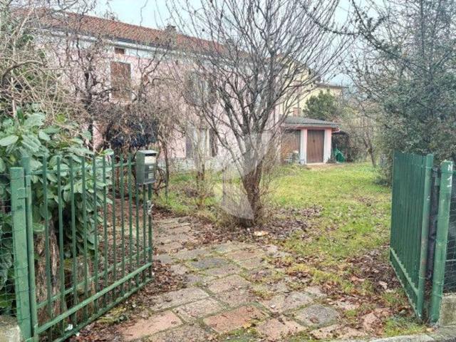 Villa Indipendente in vendita a Borgo Val Di Taro, Reggio Emilia