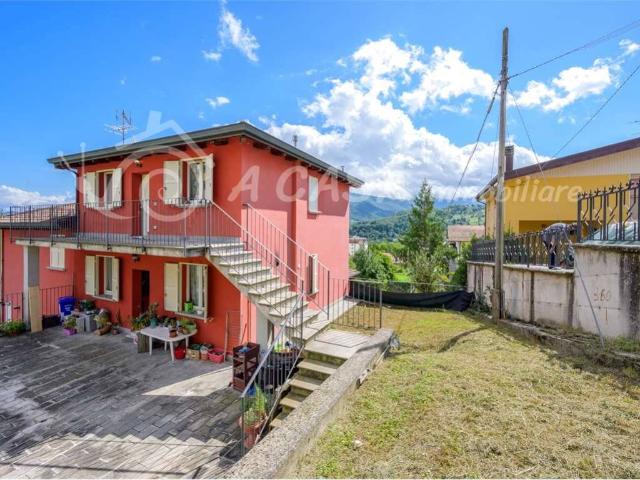 Villa Indipendente in vendita a Borgo Val Di Taro, Reggio Emilia