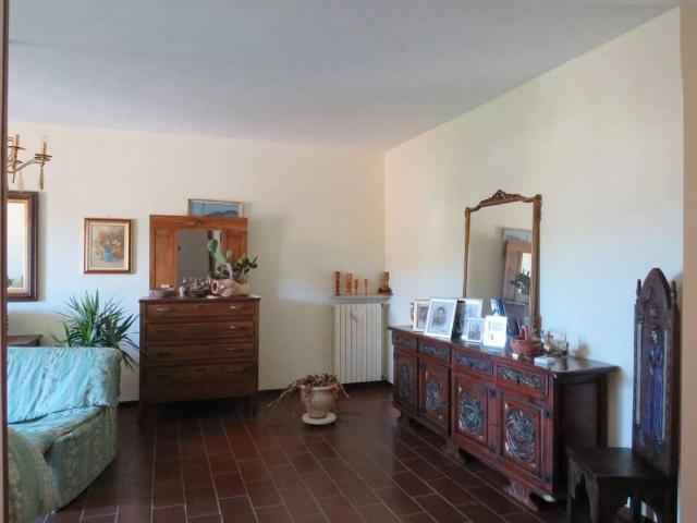 Villa Indipendente in vendita a Borgo Val di Taro, Parma