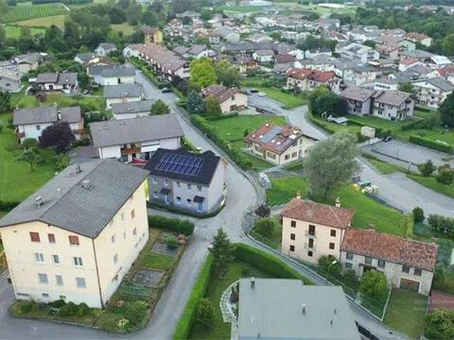 Villa Indipendente in vendita a Borgo Valbelluna, Mel