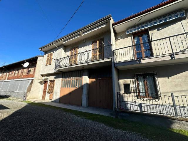 Villa Indipendente in vendita a Piemonte, Vercelli