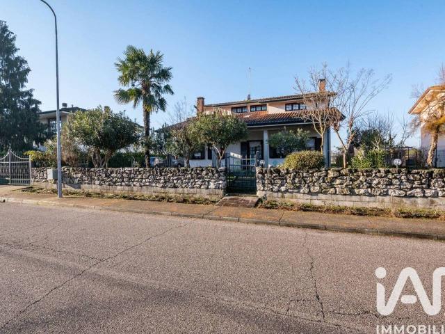 Villa Indipendente in vendita a Scorzarolo, Borgo Virgilio
